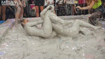 Messy Wrestling: Mud Bunnies Beast it Out In The Ring! Screencap 40 on sinx.preview.netperv.com