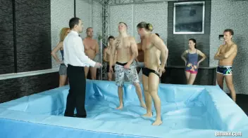 Bi Brawlers Part 1 Screencap 33 on sinx.preview.netperv.com