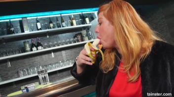 High Class MILF Gets Bartender Banged! Screencap 13 on sinx.preview.netperv.com