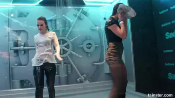 Shy girls get wet Screencap 36 on sinx.preview.netperv.com