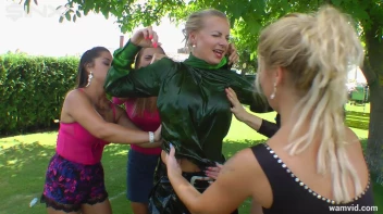 Bossy girls coach covered in oil Screencap 36 on sinx.preview.netperv.com