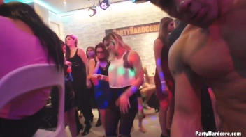 Party Hardcore Gone Crazy Vol. 32 Part 6 - Cam 2 Screencap 6 on sinx.preview.netperv.com