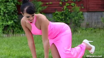 Wet Luxury Screencap 12 on sinx.preview.netperv.com