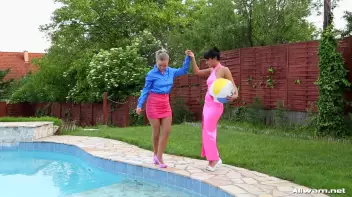 Wet Luxury Screencap 3 on sinx.preview.netperv.com