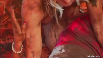 Good Old Fashioned Girlie Mudfight Screencap 35 on sinx.preview.netperv.com
