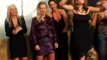 Slippery Fun Oily Wrestling Screencap 60 on sinx.preview.netperv.com