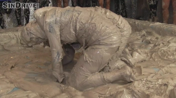 Muddy Wrestling: Regina vs. Kirsten Plant Screencap 97 on sinx.preview.netperv.com