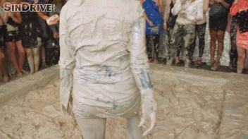 Muddy Wrestling: Regina vs. Kirsten Plant Screencap 36 on sinx.preview.netperv.com