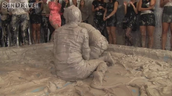 Muddy Wrestling: Regina vs. Kirsten Plant Screencap 42 on sinx.preview.netperv.com