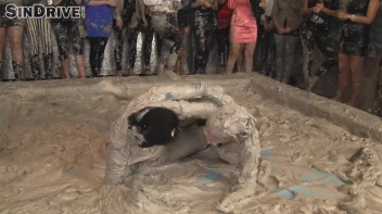 Muddy Wrestling: Regina vs. Kirsten Plant Screencap 50 on sinx.preview.netperv.com