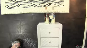 Surrounded By Spunk! Screencap 116 on sinx.preview.netperv.com