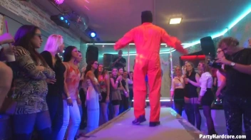 Party Hardcore Gone Crazy Vol. 30 Part 5 - Cam 2 Screencap 18 on sinx.preview.netperv.com