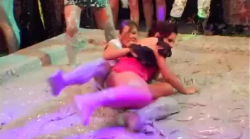 Gia vs. Katy Screencap 9 on sinx.preview.netperv.com