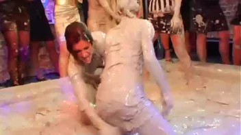 Gia vs. Katy Screencap 25 on sinx.preview.netperv.com