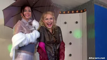 Wet Photo Shoot 80s Style Screencap 31 on sinx.preview.netperv.com