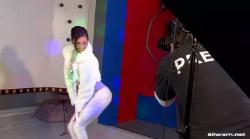 Wet Photo Shoot 80s Style Screencap 4 on sinx.preview.netperv.com