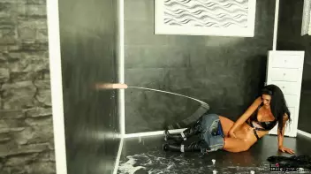 The Slimy Seance Screencap 59 on sinx.preview.netperv.com