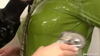 Kylie Joins The Wetlook Party Screencap 101 on sinx.preview.netperv.com