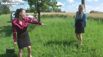 Crazy Catfighters Tear Each Other Down To The Underwear Screencap 5 on sinx.preview.netperv.com