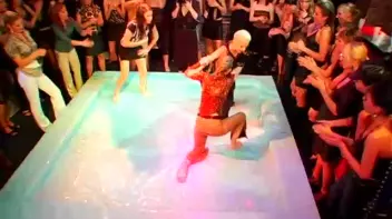 Sharka Blue In a Messy Gel Smackdown Screencap 23 on sinx.preview.netperv.com