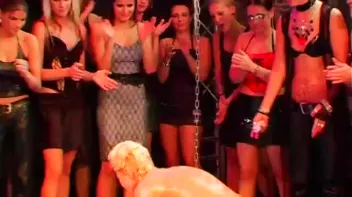 Sharka Blue In a Messy Gel Smackdown Screencap 82 on sinx.preview.netperv.com