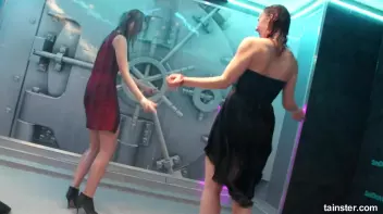 Wet amateur babes go wild Screencap 12 on sinx.preview.netperv.com