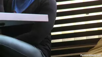 No Need To Leave The Bar With This Babe! Screencap 11 on sinx.preview.netperv.com