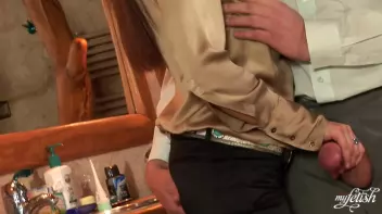 Creaming Her Pants Screencap 42 on sinx.preview.netperv.com