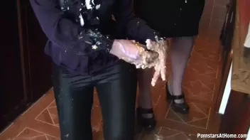 Eurobabes Just Don't Know How To Bake... Screencap 25 on sinx.preview.netperv.com