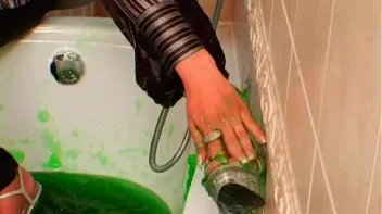 She Loves To Get Messy Any Way She Can Screencap 23 on sinx.preview.netperv.com