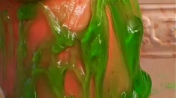 She Loves To Get Messy Any Way She Can Screencap 58 on sinx.preview.netperv.com