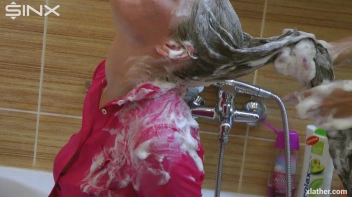 Brunette Babe's Wet and Sudsy Hair Wash Screencap 46 on sinx.preview.netperv.com