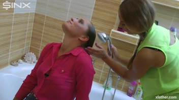 Brunette Babe's Wet and Sudsy Hair Wash Screencap 11 on sinx.preview.netperv.com