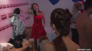 Winter WonderBang Part 3 - Cam 3 Screencap 12 on sinx.preview.netperv.com