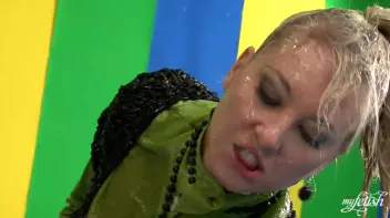 Gooey Flirtation Screencap 53 on sinx.preview.netperv.com