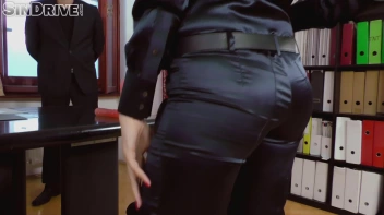 Business As Usual: Gagging, Deep Throat, Sloppy Blowjob - A Drooling Executive Teaching Success!!! Screencap 15 on sinx.preview.netperv.com