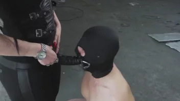 Blas Ihn tief , den Gummischwanz Screencap 11 on sinx.preview.netperv.com