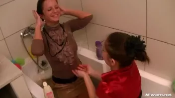 Beauties In The Tub In Fully Clothed Scrub-Down Screencap 48 on sinx.preview.netperv.com
