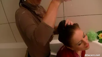 Beauties In The Tub In Fully Clothed Scrub-Down Screencap 56 on sinx.preview.netperv.com