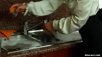 Sweet And Nasty With The Plumber Screencap 6 on sinx.preview.netperv.com