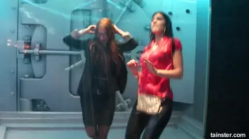 Sweet girls getting the wetlook Screencap 30 on sinx.preview.netperv.com