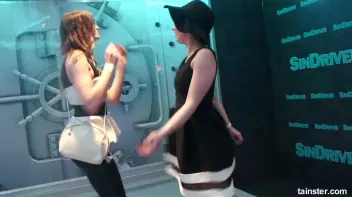 Sweet girls getting the wetlook Screencap 45 on sinx.preview.netperv.com