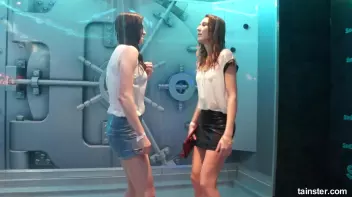 Sweet girls getting the wetlook Screencap 69 on sinx.preview.netperv.com