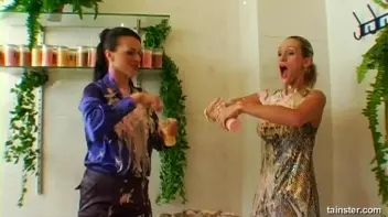 Pudding Factory Food Fight Screencap 15 on sinx.preview.netperv.com