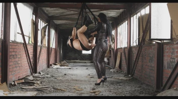 Im hängen durchgefickt Screencap 29 on sinx.preview.netperv.com