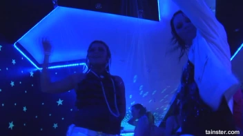 Spring Break Blow-Out Part 3 - Cam 4 Screencap 47 on sinx.preview.netperv.com