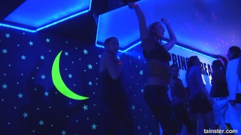 Spring Break Blow-Out Part 3 - Cam 4 Screencap 68 on sinx.preview.netperv.com