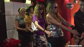 Bikini Beach Balls Part 2 - Cam 3 Screencap 5 on sinx.preview.netperv.com