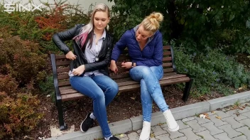 Seductive Blondes Take A Smoke Break Screencap 1 on sinx.preview.netperv.com