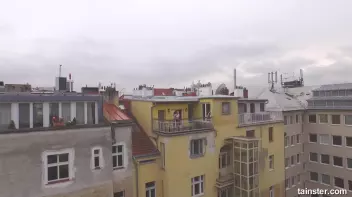 Three girls relationship has its pros... Screencap 1 on sinx.preview.netperv.com